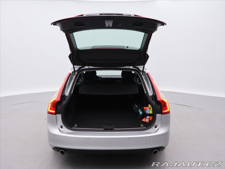 Volvo V90 2,0 T5 184kW Momentum CZ 2019