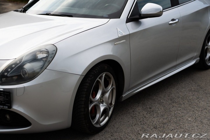 Alfa Romeo Giulietta 1,7   TBI QUADRIFOGLIO VE 2011