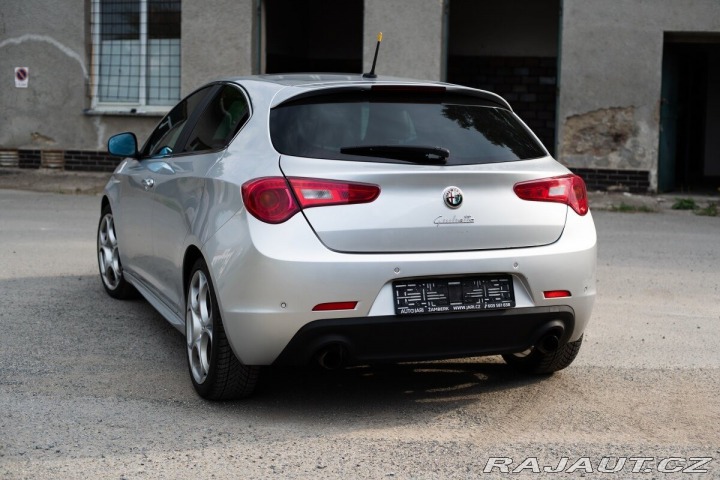 Alfa Romeo Giulietta 1,7   TBI QUADRIFOGLIO VE 2011
