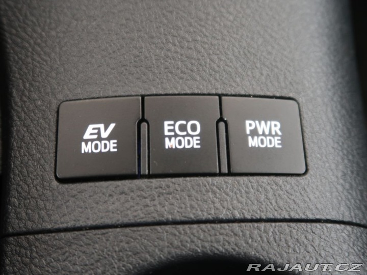 Toyota Auris 1.8,Hybrid,e-CVT,ActiveTr 2018