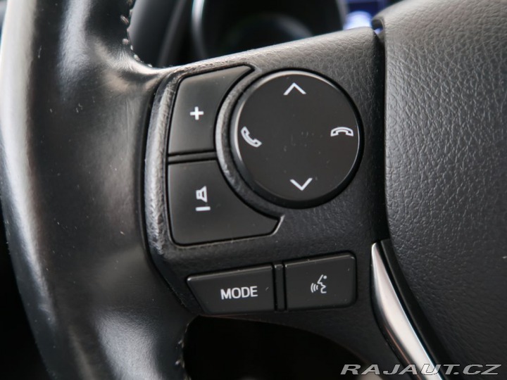 Toyota Auris 1.8,Hybrid,e-CVT,ActiveTr 2018