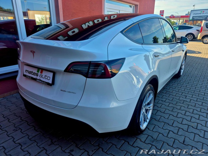 Tesla Model Y Long range dual motor 378 2023