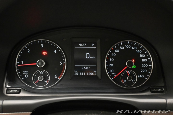 Volkswagen Touran 2,0 TDI 103kW DSG 7 míst 2013