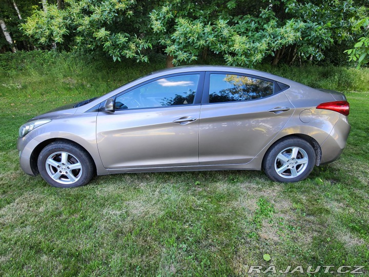 Hyundai Elantra Comfort 1,6/97kW 2012