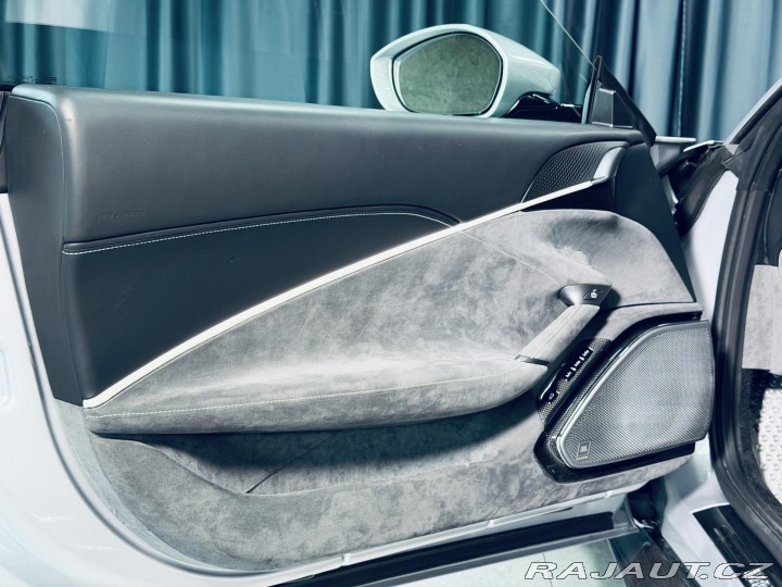 Ferrari Roma FULL CARBON MAX VÝB ZÁRUK 2021