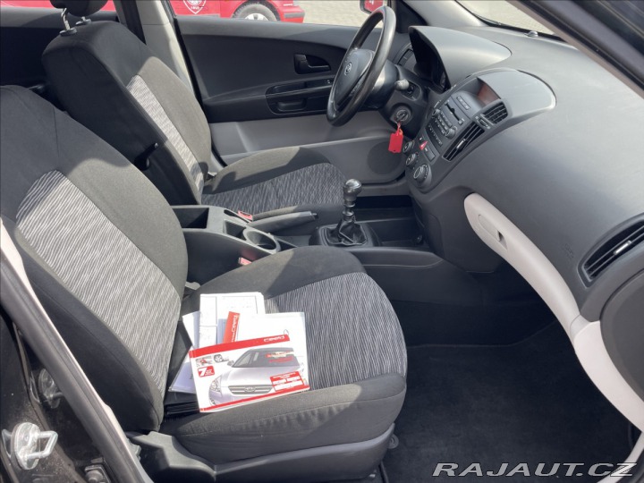 Kia Ceed 1,4 CVVT 80kW Tažné nová 2007