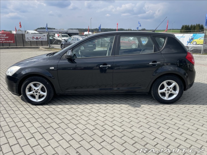 Kia Ceed 1,4 CVVT 80kW Tažné nová 2007
