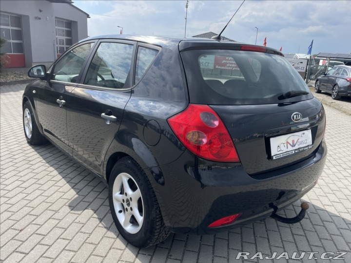 Kia Ceed 1,4 CVVT 80kW Tažné nová 2007