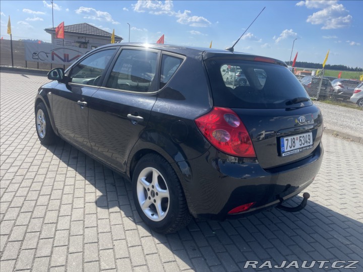 Kia Ceed 1,4 CVVT 80kW Tažné nová 2007