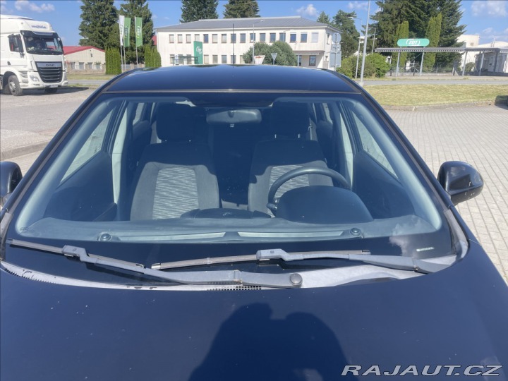 Kia Ceed 1,4 CVVT 80kW Tažné nová 2007