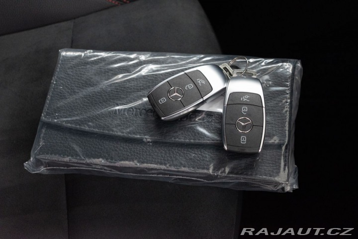 Mercedes-Benz EQB 300 66kWh*4MATIC*AMG*KAME 2024