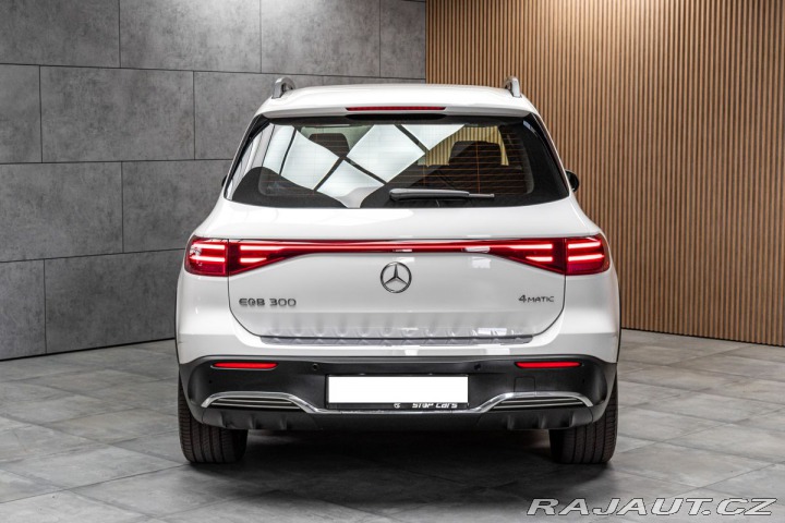 Mercedes-Benz EQB 300 66kWh*4MATIC*AMG*KAME 2024