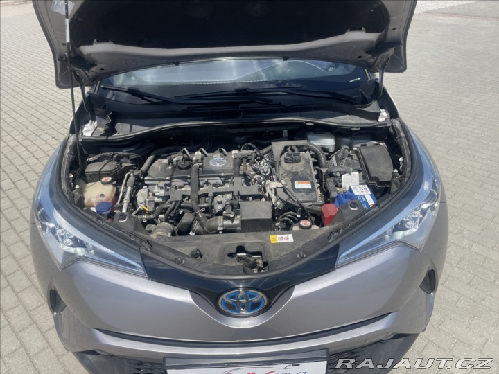Toyota C-HR 1,8 i 73kw Hybrid e-CVT 2017
