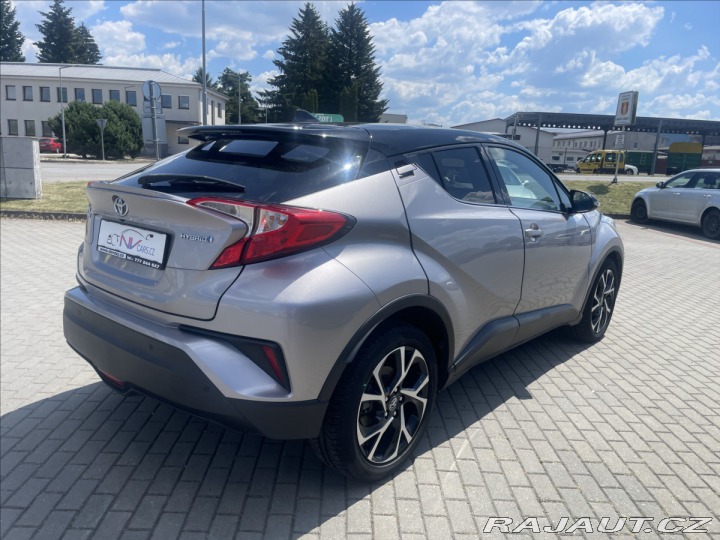 Toyota C-HR 1,8 i 73kw Hybrid e-CVT 2017