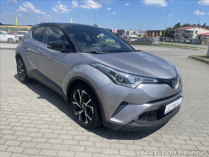 Toyota C-HR 1,8 i 73kw Hybrid e-CVT 2017