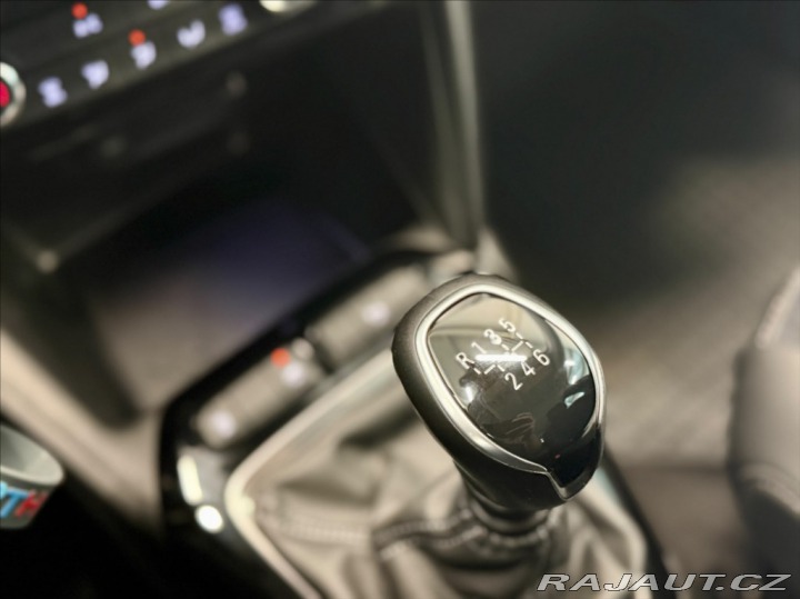 Opel Corsa 1,2 74kW Elegance 2024