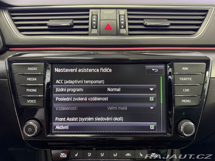Škoda Superb 2.0TDI DSG 4X4 STYLE, ACC 2016