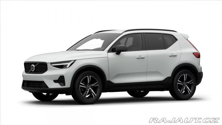 Volvo XC40 2,0 B3  Plus 2026