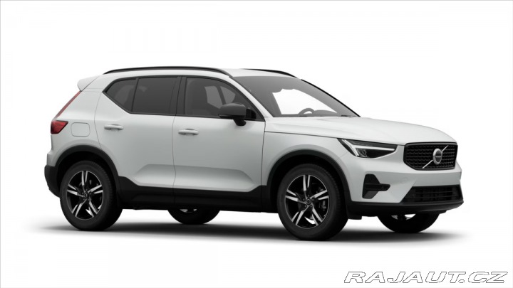 Volvo XC40 2,0 B3  Plus 2026