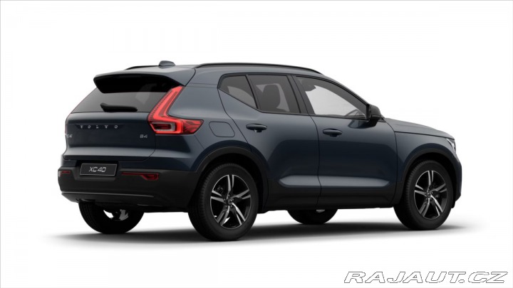 Volvo XC40 2,0 B4  Plus 2026