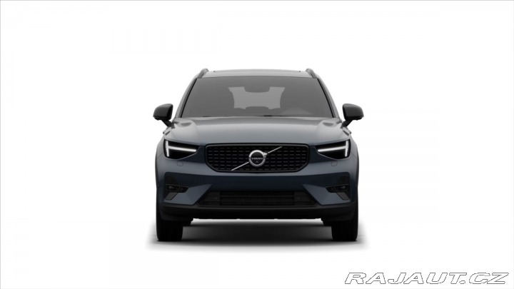Volvo XC40 2,0 B4  Plus 2026