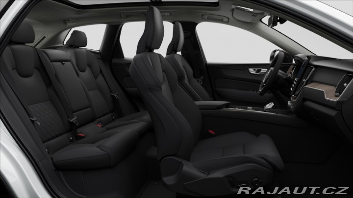 Volvo XC60 2,0 B5  Plus Dark 2026