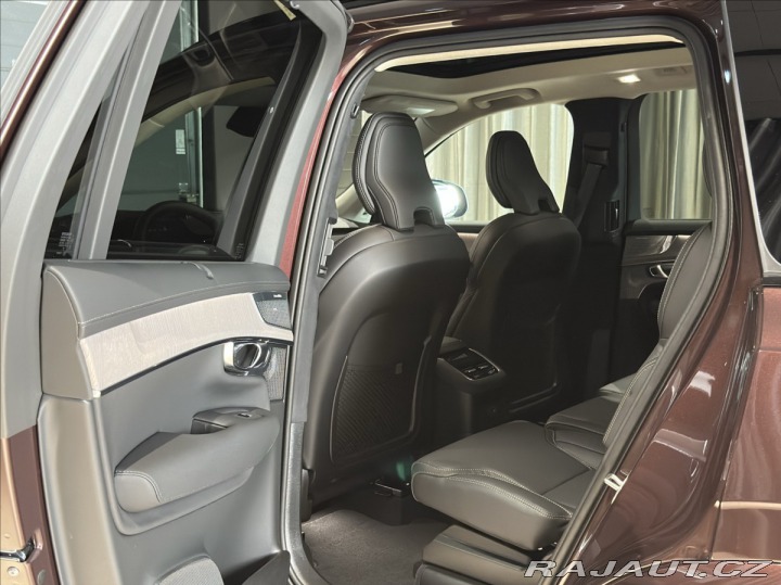 Volvo XC90 2,0 T8 Ultra Dark 2026