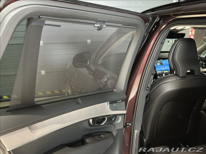 Volvo XC90 2,0 T8 Ultra Dark 2026