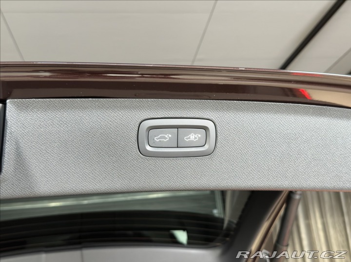 Volvo XC90 2,0 T8 Ultra Dark 2026