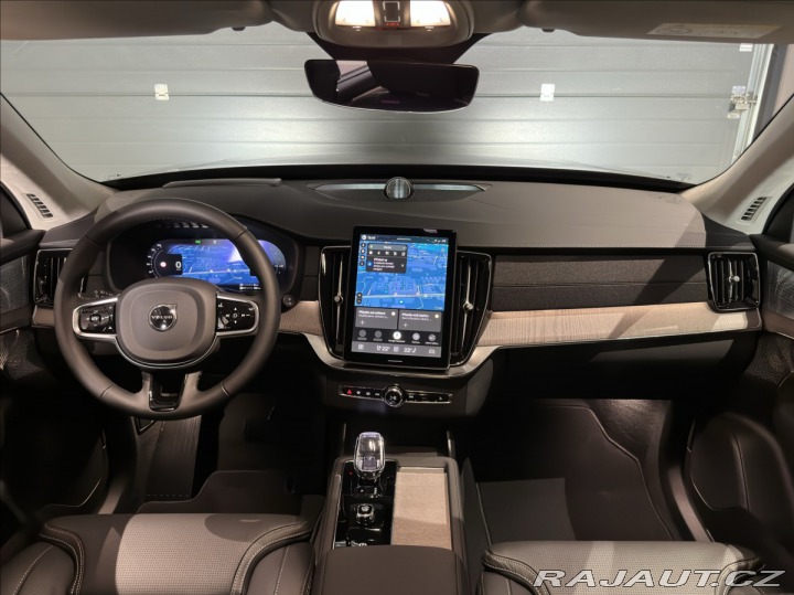 Volvo XC90 2,0 T8 Ultra Dark 2026
