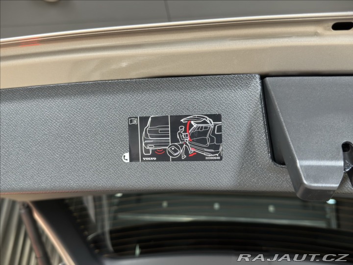 Volvo XC90 2,0 T8 Plus Bright 2026