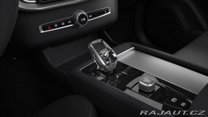 Volvo XC90 2,0 T8  Plus Black Editio 2026