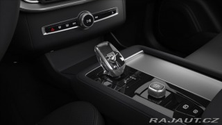 Volvo XC90 2,0 T8  Plus Black Editio 2026
