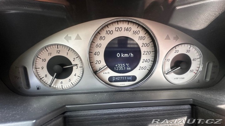 Mercedes-Benz E 3,2   W211 Vzhled AMG 1800