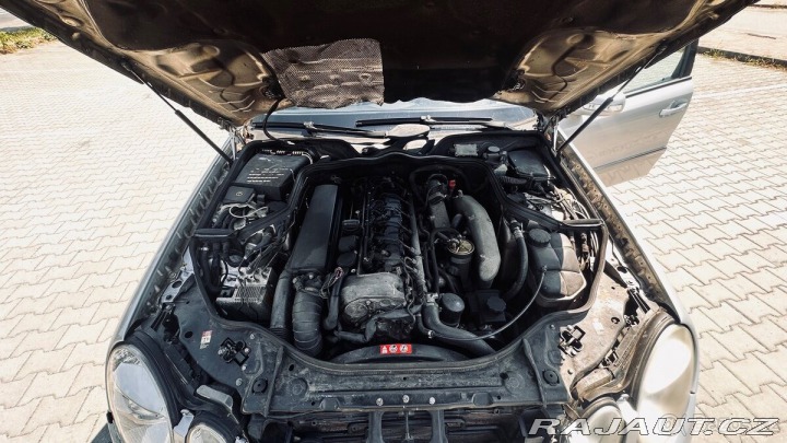 Mercedes-Benz E 3,2   W211 Vzhled AMG 1800