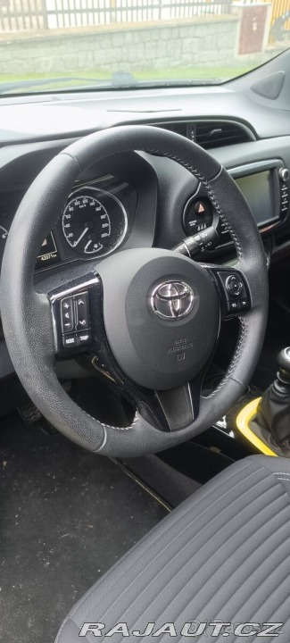 Toyota Yaris 1,5   TSi, limit selectio 1800