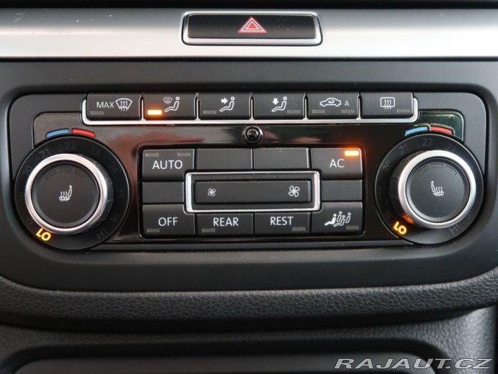 Volkswagen Sharan 2.0,TDI,103kW,Manuál,Tažn 2010