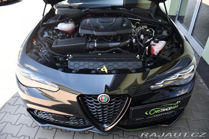 Alfa Romeo Giulia 2,0 VELOCE 16V 206kW AT8- 2024