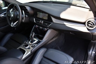 Alfa Romeo Giulia 2,0 VELOCE 16V 206kW AT8- 2024