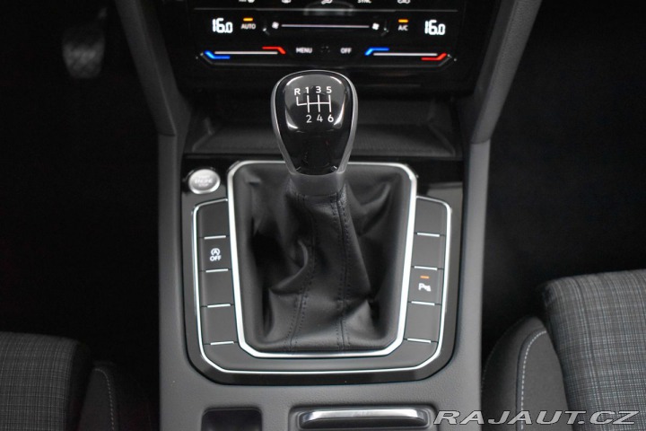 Volkswagen Passat TDI 110kW BUSINESS*2xPNEU 2022