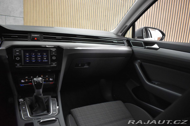 Volkswagen Passat TDI 110kW BUSINESS*2xPNEU 2022