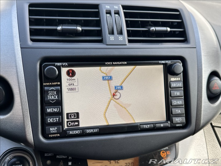 Toyota RAV4 2,0 158PS  Life A/T 4x4 2010