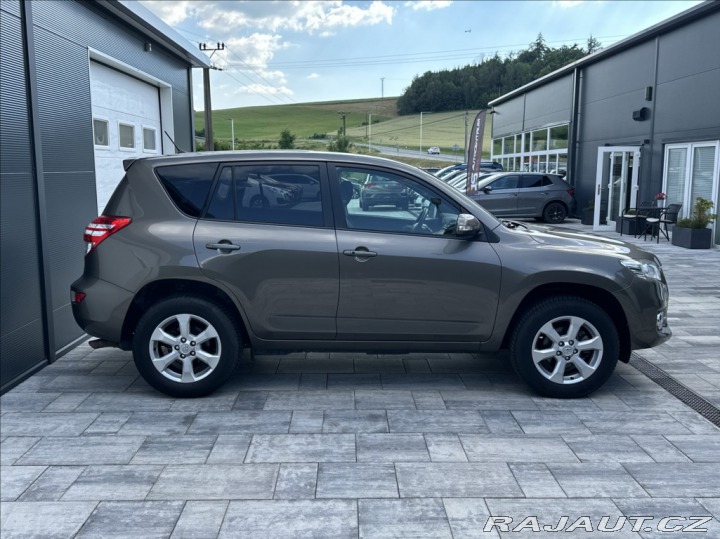 Toyota RAV4 2,0 158PS  Life A/T 4x4 2010