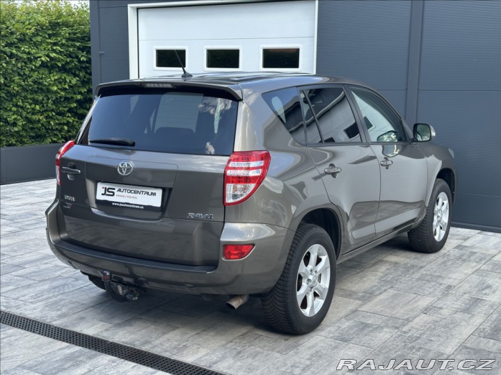 Toyota RAV4 2,0 158PS  Life A/T 4x4 2010