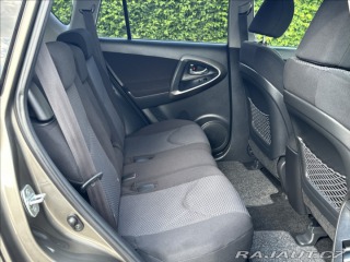 Toyota RAV4 2,0 158PS  Life A/T 4x4 2010