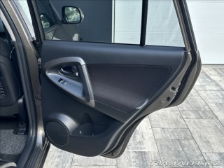 Toyota RAV4 2,0 158PS  Life A/T 4x4 2010