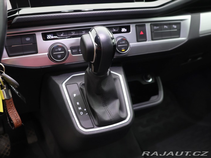 Volkswagen Multivan 2.0 TDI 150kW L 7-Míst DP 2021