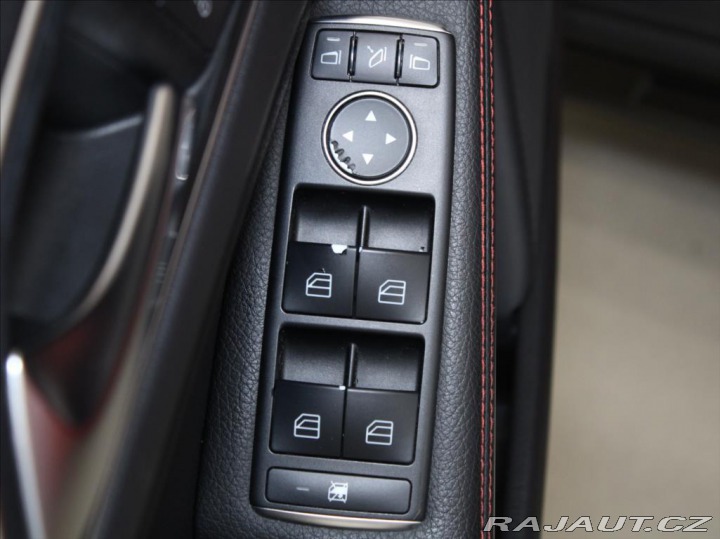 Mercedes-Benz GLA 2,0 250 4M AMG paket Kam. 2015