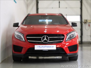 Mercedes-Benz GLA 2,0 250 4M AMG paket Kam. 2015