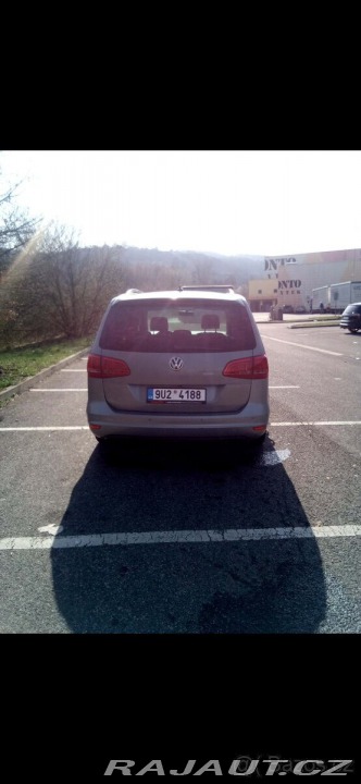 Volkswagen Sharan 2,0   125kw 2013
